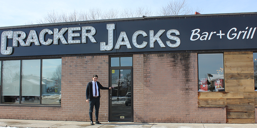 restaurant review | Cracker Jacks  | Jon-Paul Carfagnini